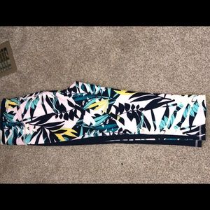 Palm tree go dry leggings Old Navy
